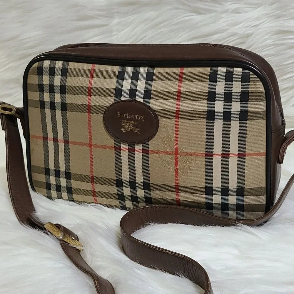 💯Authentic Burberry Shoulder Bag 🍀 - Picture 10 of 15